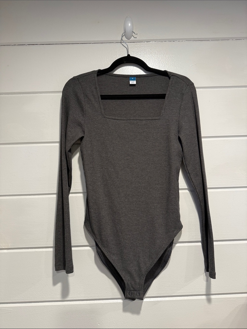 Old Navy Charcoal Gray Ribbed Long Sleeve Bodysuit size - medium